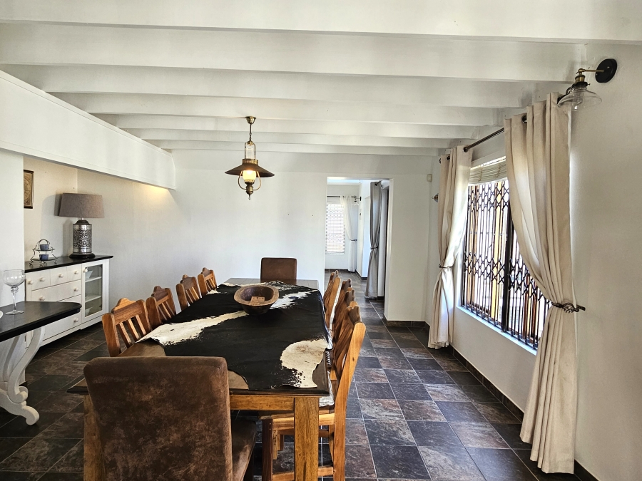 5 Bedroom Property for Sale in Wavecrest Eastern Cape